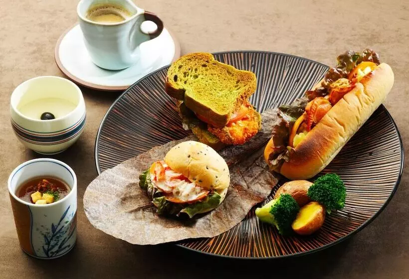 בית מלון כפרי Century Royal