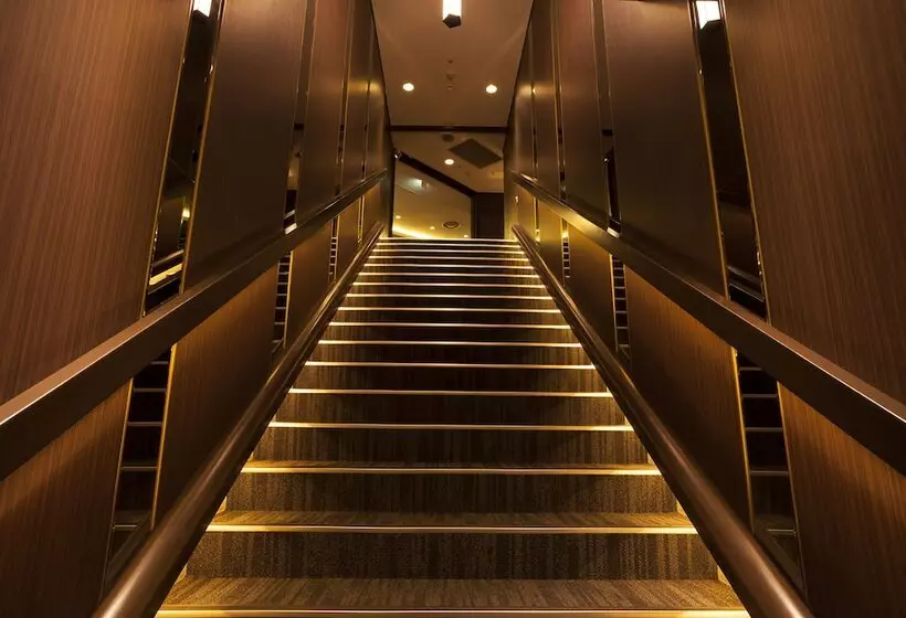 בית מלון כפרי Century Royal