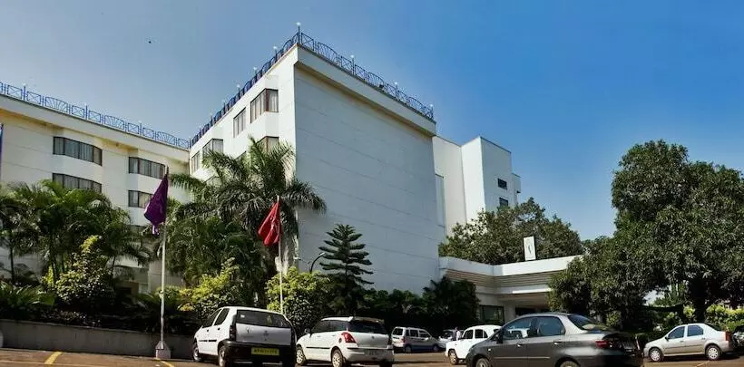 호텔 Greenpark Visakhapatnam