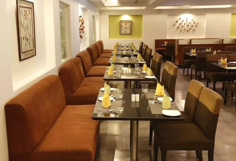 호텔 Greenpark Visakhapatnam