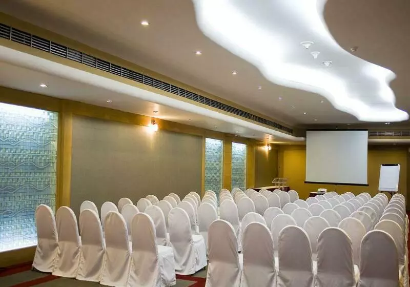 酒店 Le Meridien Bangalore