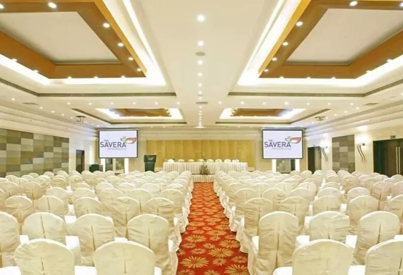 Отель Savera