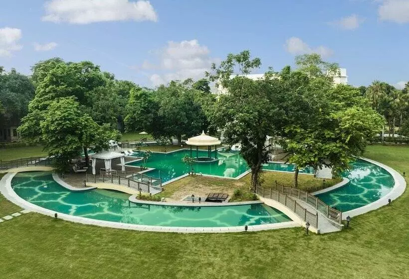 فندق Taj Usha Kiran Palace, Gwalior