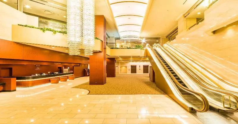 Hotelli The Crown Palais New Hankyu Kochi