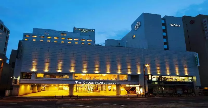 Hotelli The Crown Palais New Hankyu Kochi