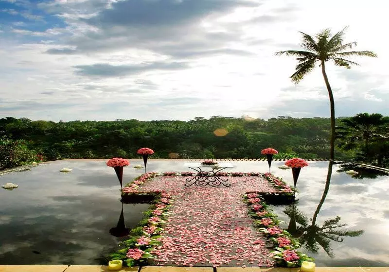 渡假胜地  Kupu Kupu Barong Villas And Tree Spa By L’occitane