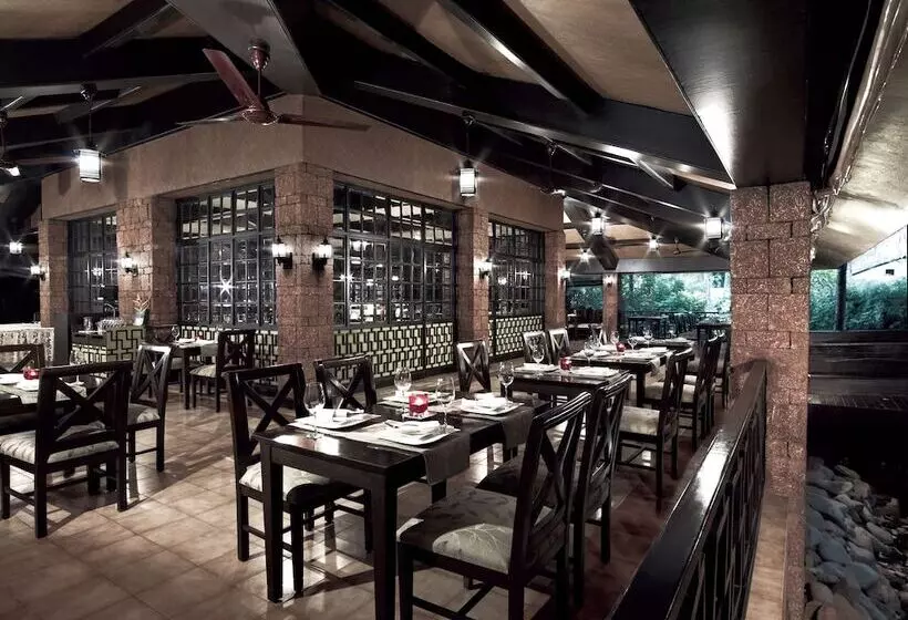 Taj Holiday Village Resort & Spa, Goa