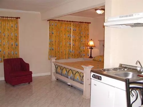 هتل Bar B Barn Beach