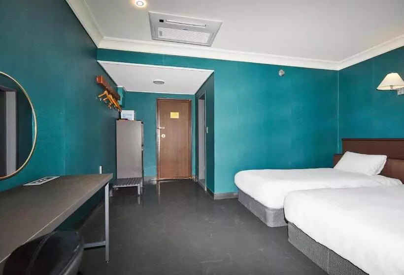 בית מלון כפרי Kolon