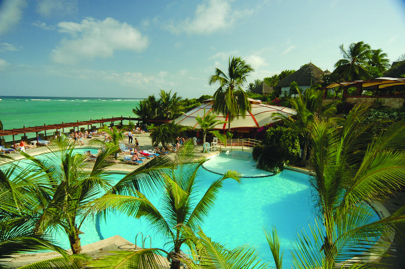 Отель Leopard Beach Resort And Spa