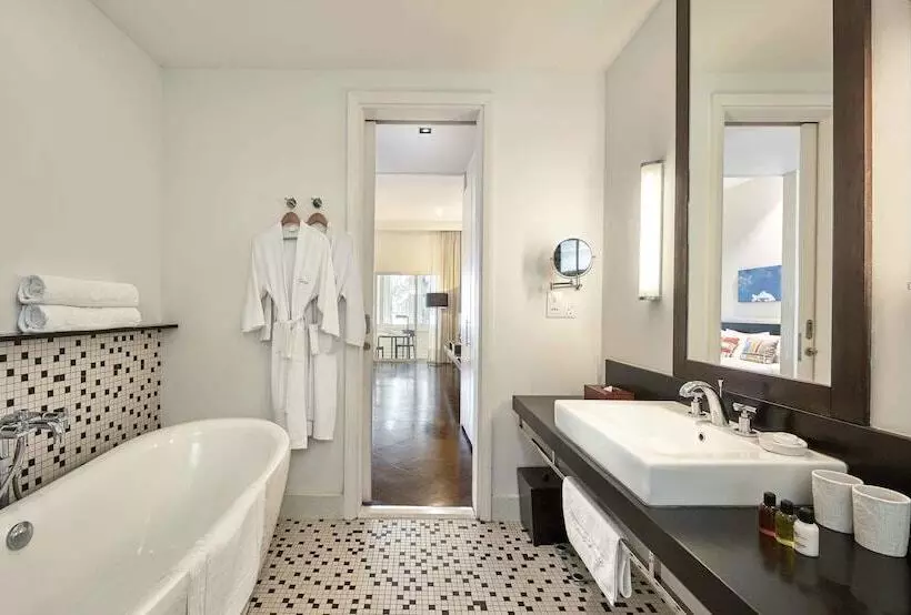 Hotel Lone Pine, Penang, A Tribute Portfolio Resort