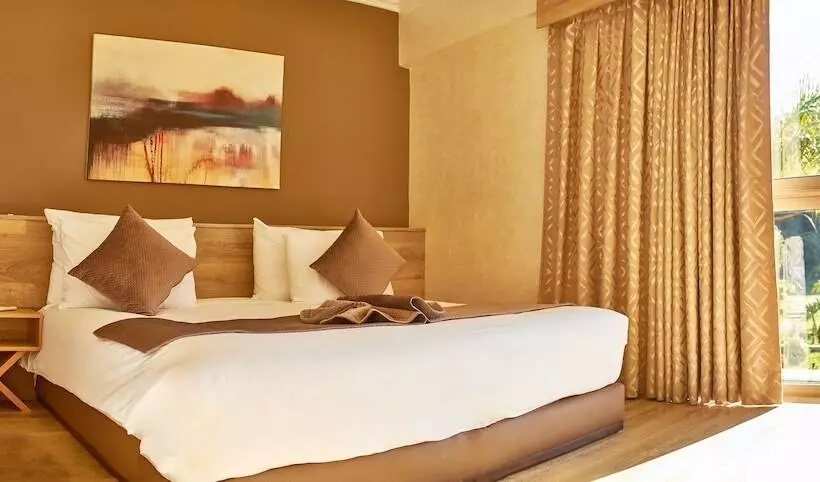 Mabrouk Hotel And Suites  Adult Only