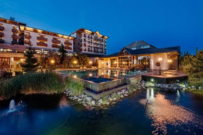 هتل Michlifen Resort & Golf