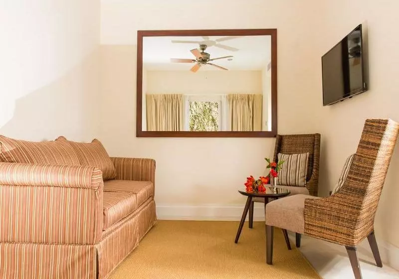 هتل Ocean Terrace Inn