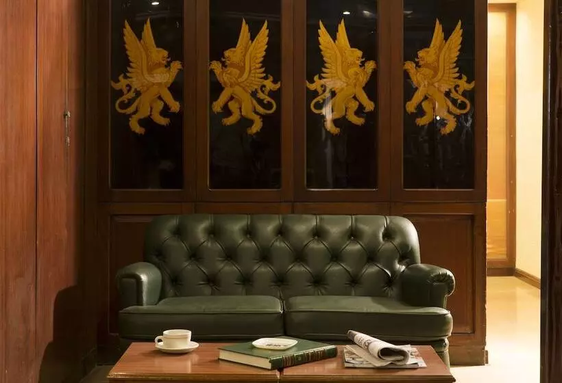 هتل The Mayflower