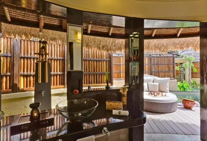 هتل Banyan Tree Vabbinfaru