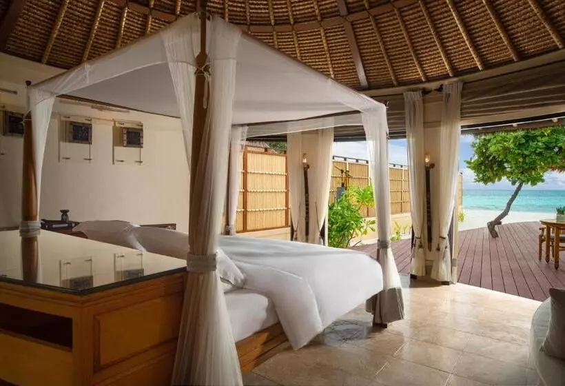 هتل Banyan Tree Vabbinfaru