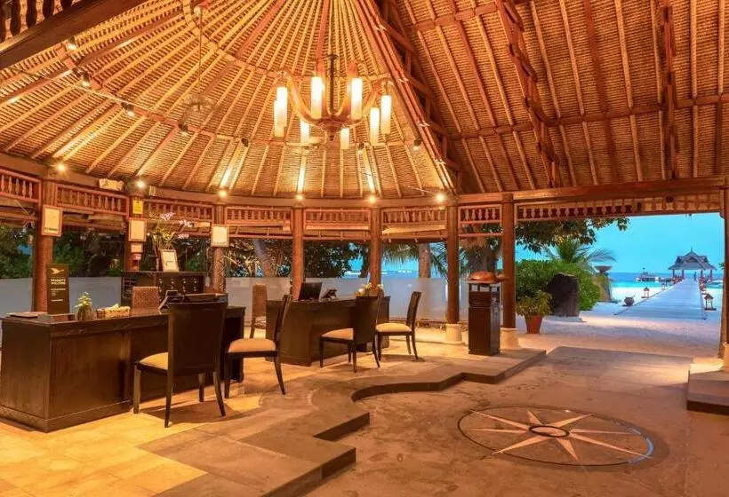 هتل Banyan Tree Vabbinfaru