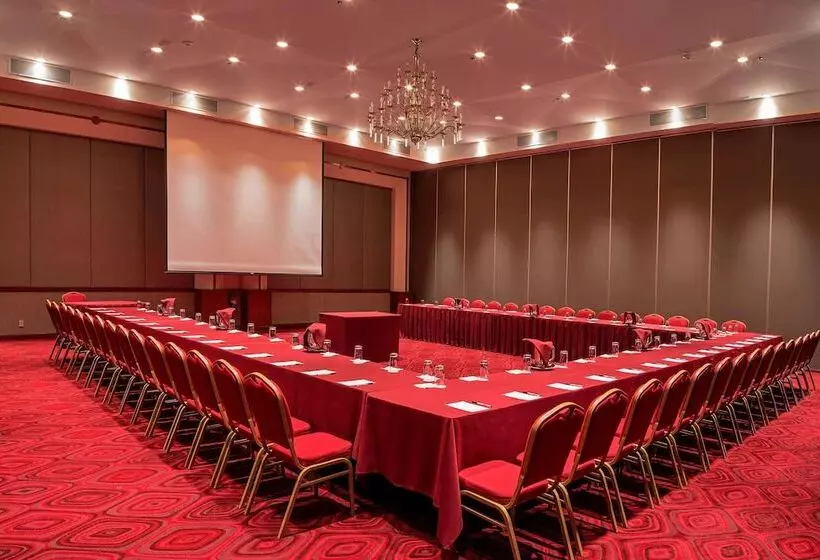 Отель Courtyard By Marriott Mexico City Revolucion