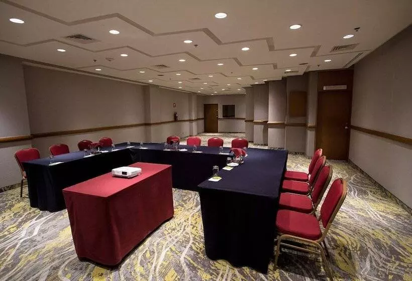 Отель Courtyard By Marriott Mexico City Revolucion