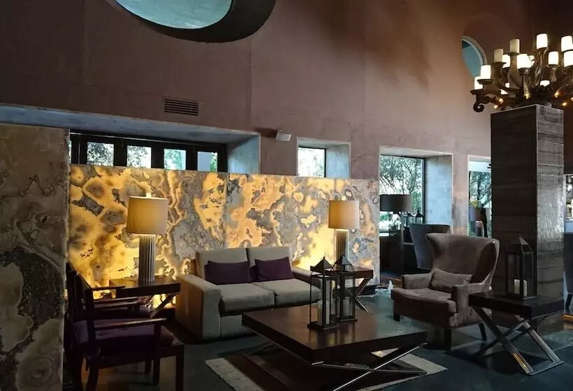 ホテル Gobernador