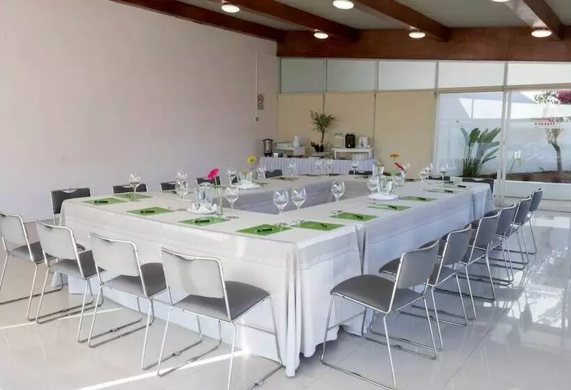 Отель Mision Oaxaca