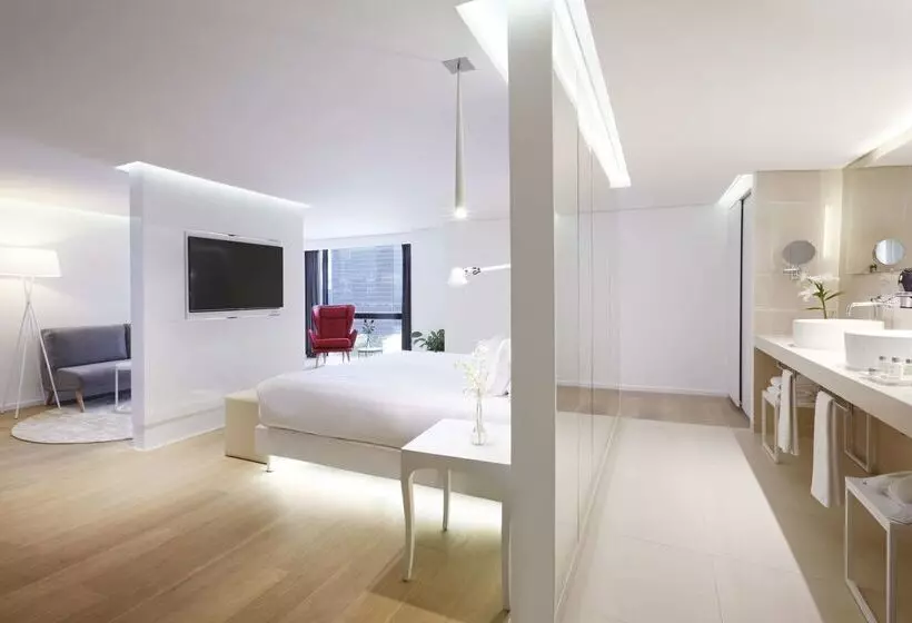 ホテル NH Collection Mexico City Reforma