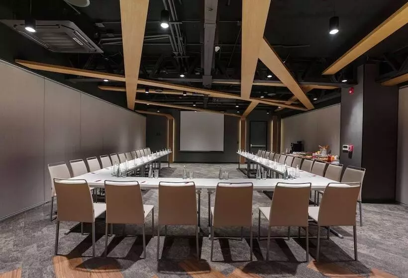 ホテル NH Collection Mexico City Reforma