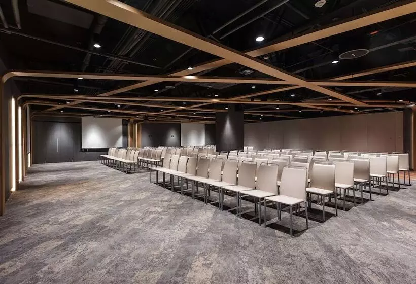 ホテル NH Collection Mexico City Reforma