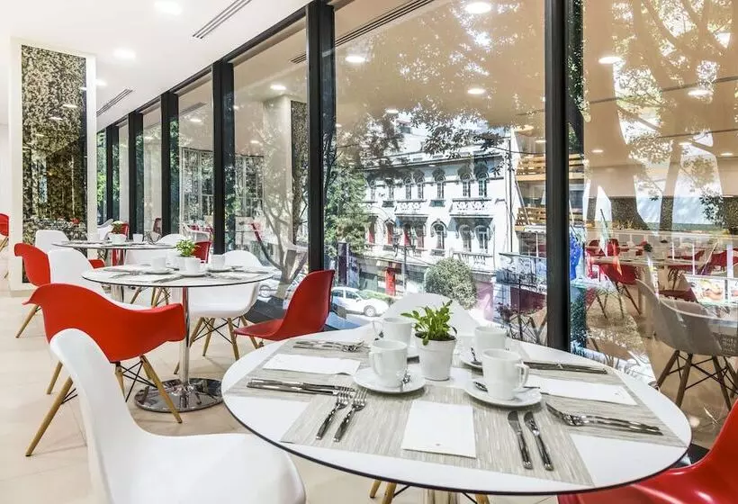 ホテル NH Collection Mexico City Reforma