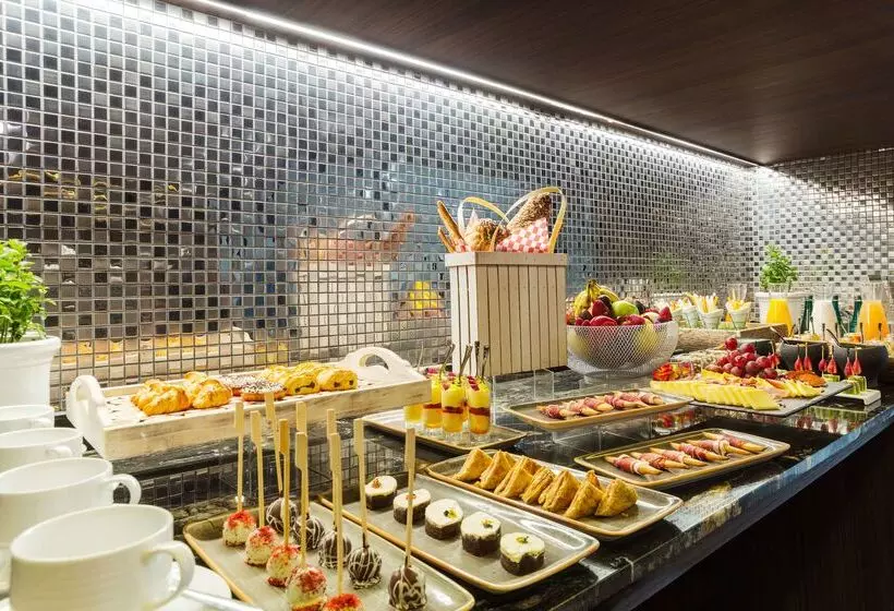 ホテル NH Collection Mexico City Reforma