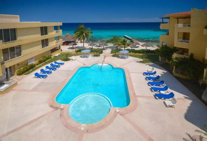 ホテル Playa Azul Cozumel