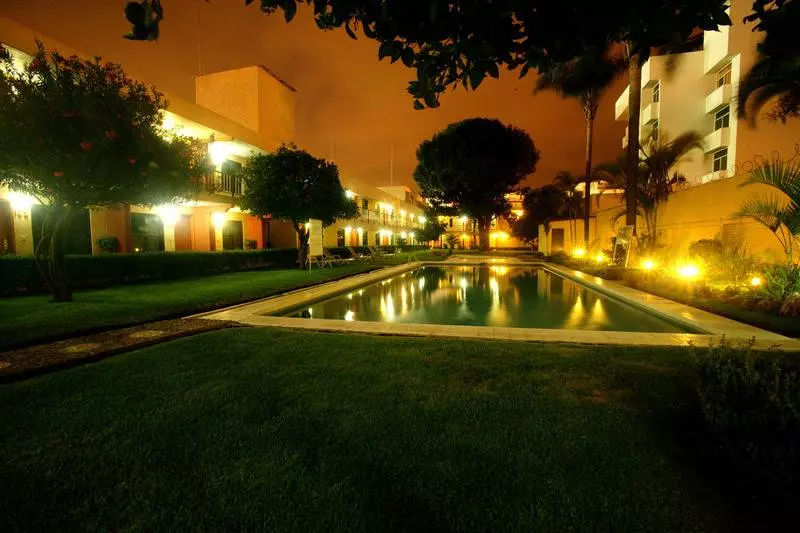 فندق Puerta Del Sol Guadalajara