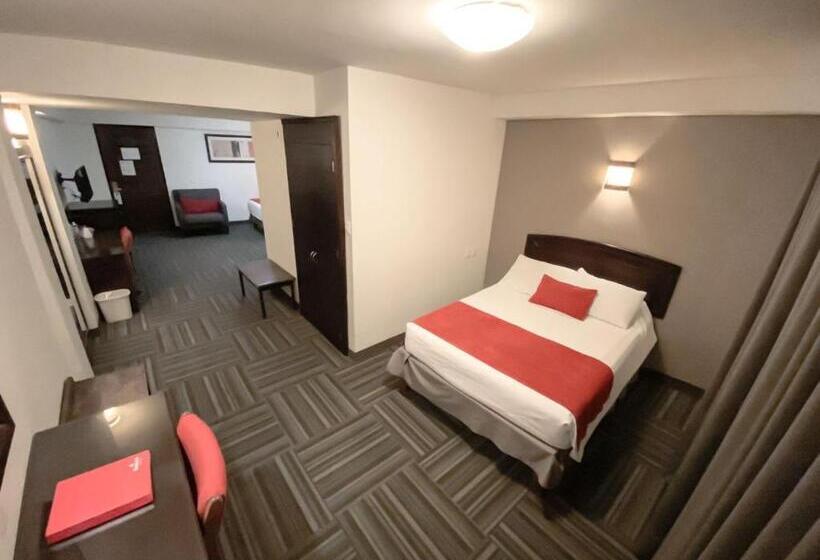 فندق Ramada Plaza By Wyndham Leon