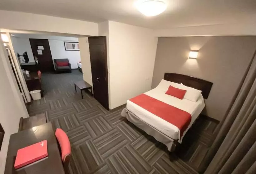 Hotel Ramada Plaza By Wyndham Leon