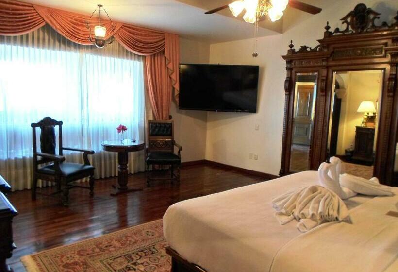 هتل Virrey De Mendoza