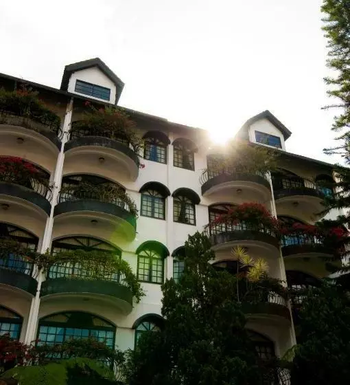 Strawberry Park Resort