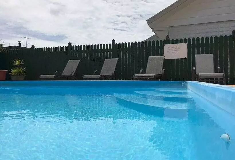 193 Aorangi Manor Motel