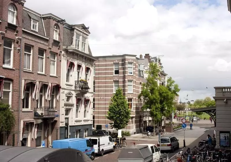 Отель Budget Trianon