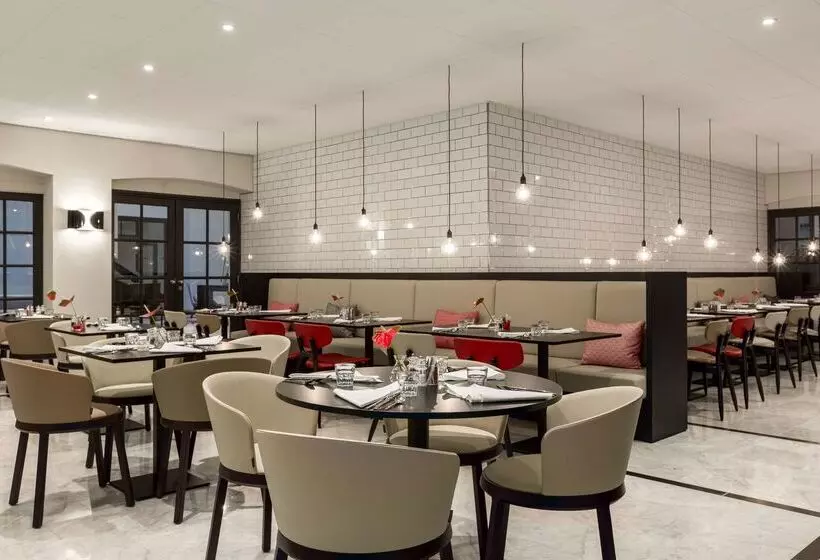 ホテル NH Collection Amsterdam Barbizon Palace