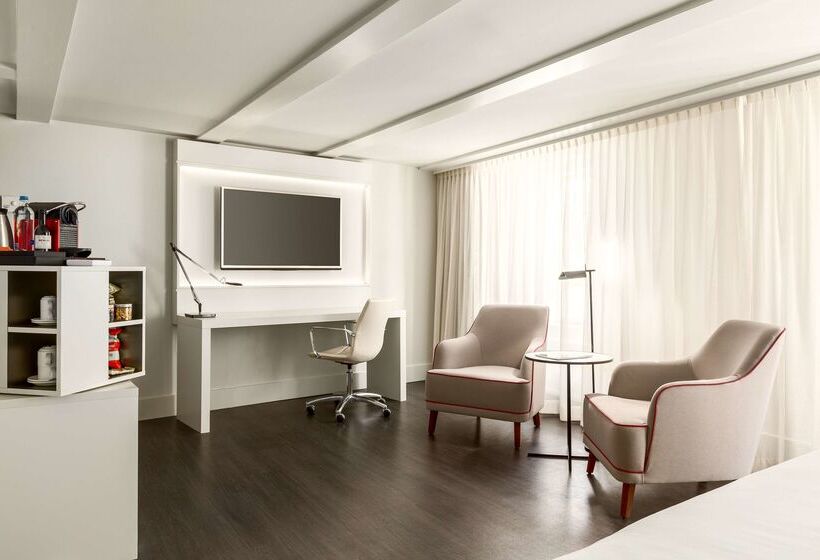 Hotel NH Collection Amsterdam Barbizon Palace