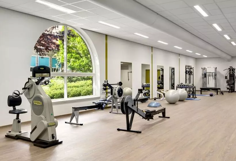 Отель NH Eindhoven Conference Centre Koningshof