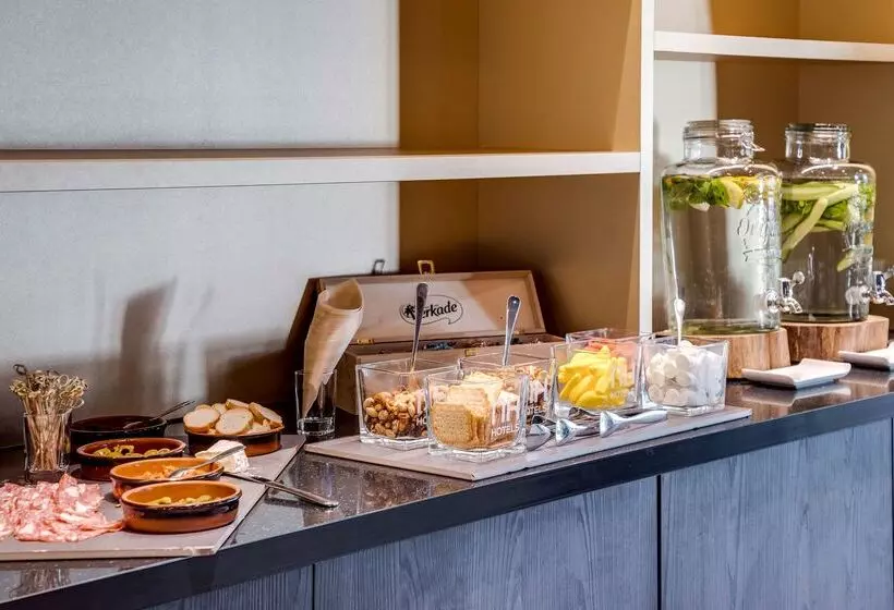 Отель NH Eindhoven Conference Centre Koningshof