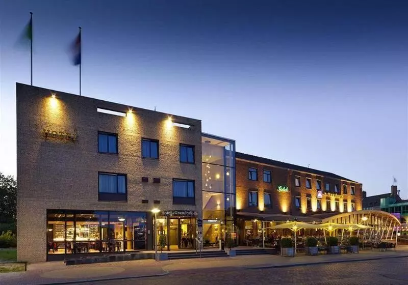 酒店 Restaurant Grandcafe  T Voorhuys