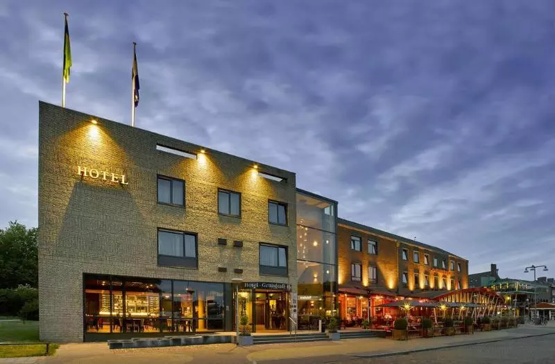 酒店 Restaurant Grandcafe  T Voorhuys