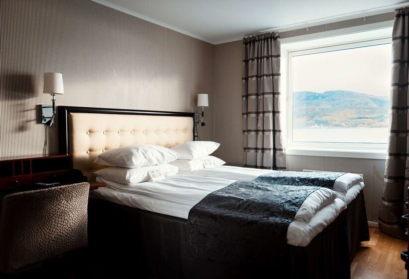 ホテル Scandic Fauske