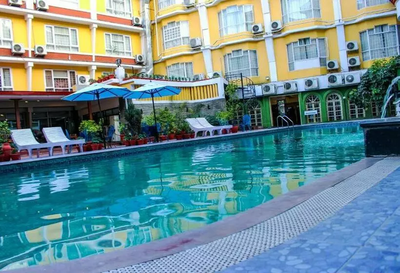 ホテル Woodland Kathmandu