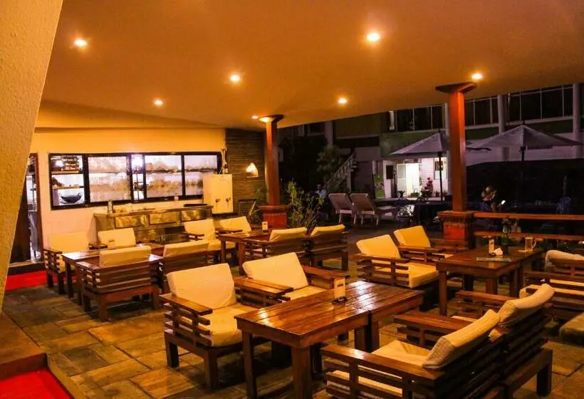 ホテル Woodland Kathmandu