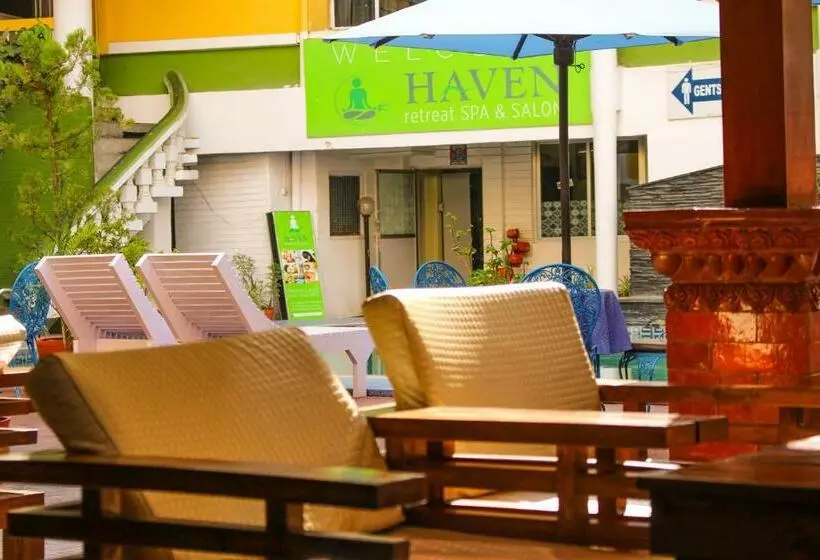 ホテル Woodland Kathmandu