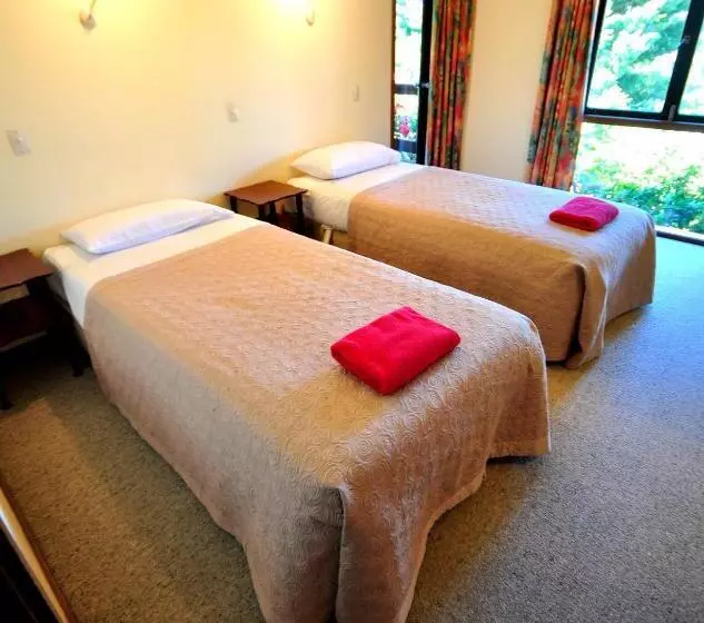 Мотель Greenacres Alpine Chalets & Villas